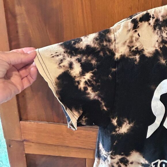 Gildan tshirt short sleeve tie dyed LA Saints or Sinners size medium - Picture 6 of 7